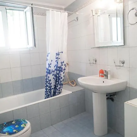 Summer Holidays * ניקיאנה